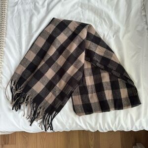 Pink Lily Checkered Scarf